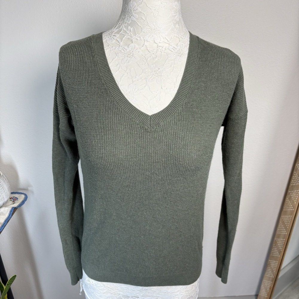 prAna Women's Small ~ Green Waffle Knit V-Neck Thermal Sweater